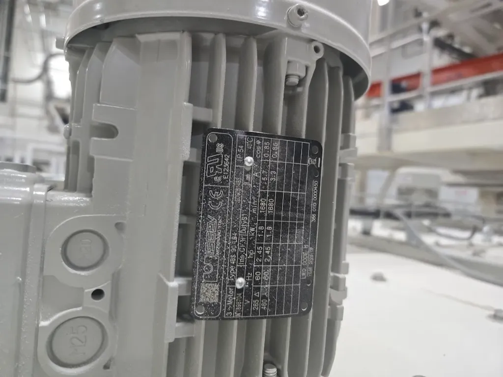 [4BS 90 LB4 4HT] ISGEV motors type 4BS 90 LB 4 form B5 V1 - 4 poles - kW 1.8 - V 265/460/60 - Cl. H - IP55 labyrinth seals - reinforced winding for inverter